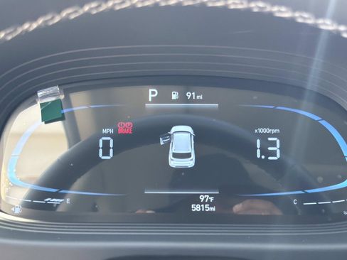 Certified 2026 Hyundai Venue SEL FWD image 21