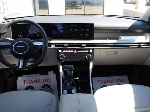 Used 2025 Hyundai Tucson SEL FWD image 11