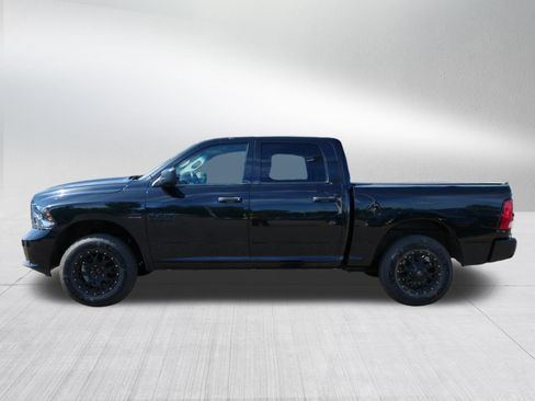 Used 2018 RAM 1500 Express w/ Black Ram 1500 Express Group AWD/4WD image 4