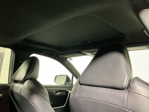 Used 2020 Toyota RAV4 XSE w/ Carpet Mat Package AWD/4WD image 4