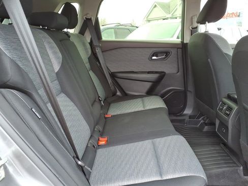Certified 2023 Nissan Rogue SV AWD/4WD image 10