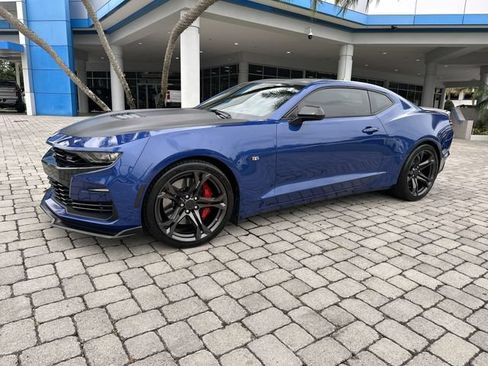 Used 2019 Chevrolet Camaro SS RWD image 21