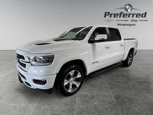 Used 2022 RAM 1500 Laramie w/ Sport Appearance Package AWD/4WD image 10