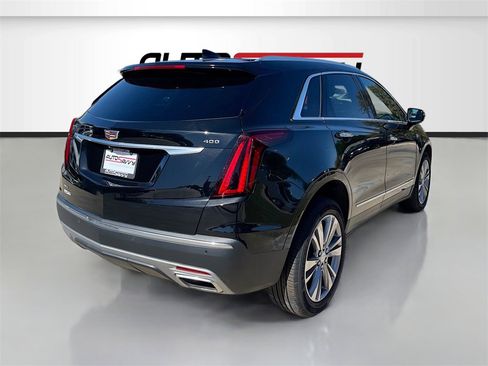 Used 2024 Cadillac XT5 Premium Luxury w/ Technology Package image 7