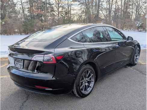 Used 2018 Tesla Model 3 Mid Range image 6