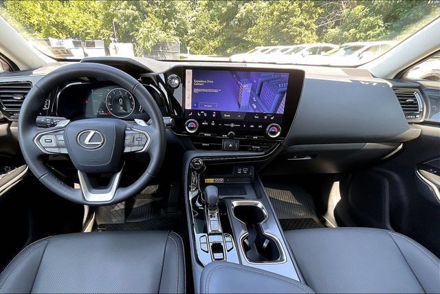 Used 2024 Lexus NX 350 AWD image 7