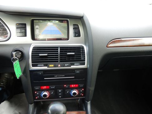Used 2011 Audi Q7 3.0T Premium Plus AWD/4WD image 14