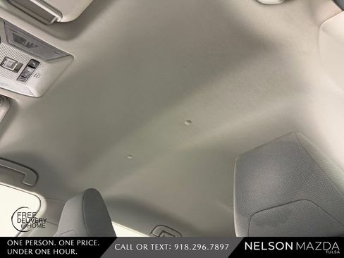Used 2020 Toyota RAV4 XLE FWD image 23