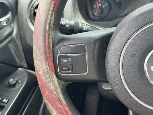 Used 2012 Jeep Compass Sport AWD/4WD image 21