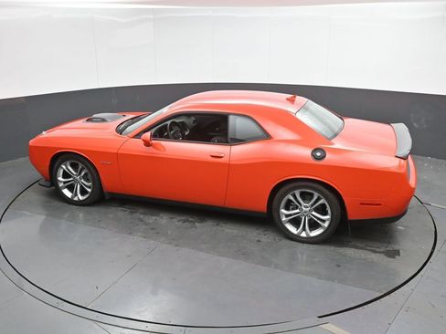 Used 2022 Dodge Challenger R/T w/ Shaker Package RWD image 40