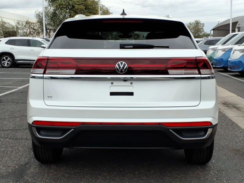 New 2026 Volkswagen Atlas Cross Sport SE FWD image 5