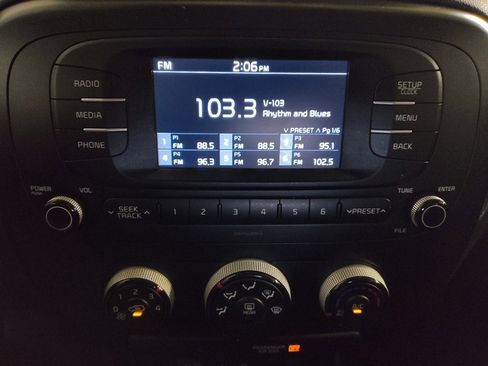 Used 2018 Kia Soul image 25