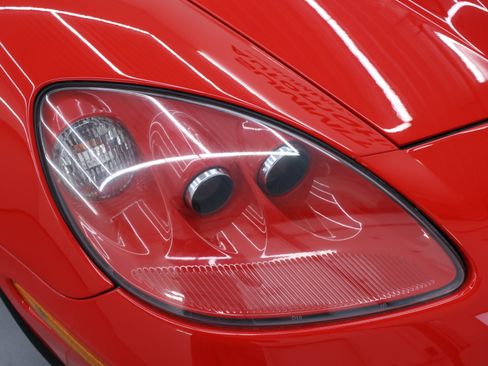 Used 2013 Chevrolet Corvette 427 w/ 1SB Preferred Equipment Group RWD image 20