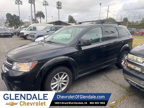 Used 2016 Dodge Journey SXT w/ Comfort/Convenience Group image 2