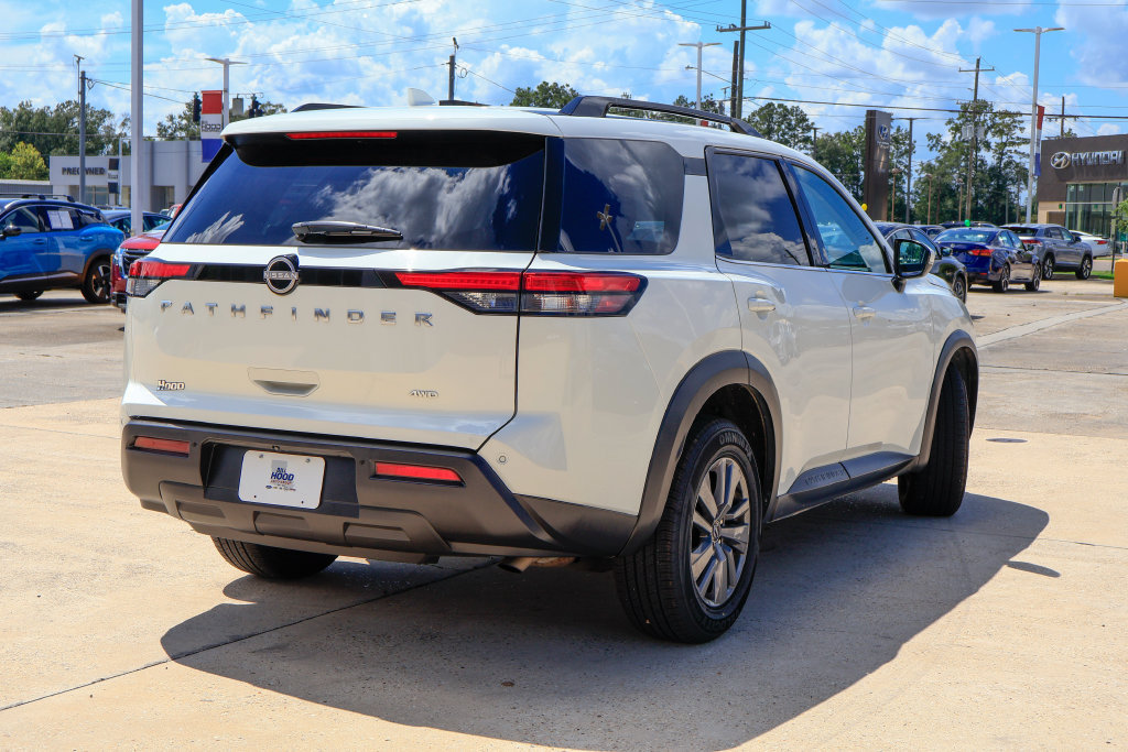 Used 2025 Nissan Pathfinder SV AWD/4WD image 22