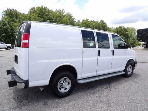 Used 2020 Chevrolet Express 2500 w/ Driver Convenience Package image 8
