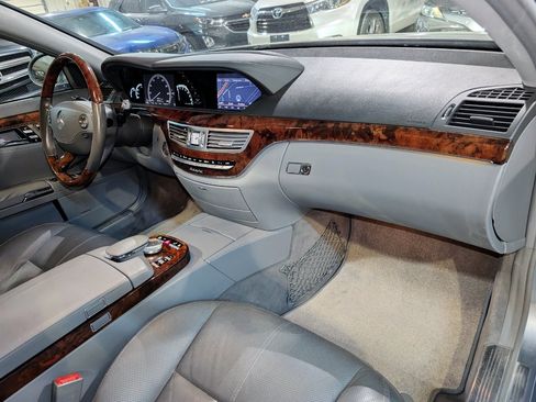 Used 2008 Mercedes-Benz S 550 4MATIC image 30