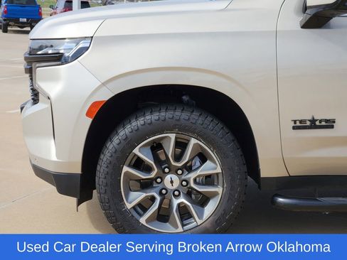 Used 2023 Chevrolet Tahoe LT w/ LT Signature Plus Package image 9