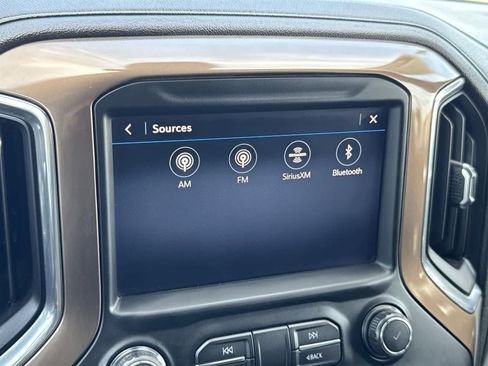 Used 2021 Chevrolet Silverado 1500 High Country w/ Technology Package image 16