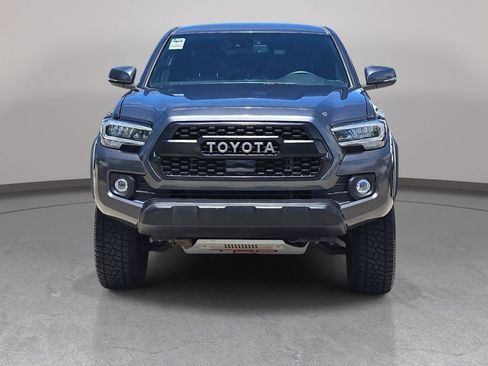 Used 2021 Toyota Tacoma TRD Off-Road w/ Technology Package AWD/4WD image 3