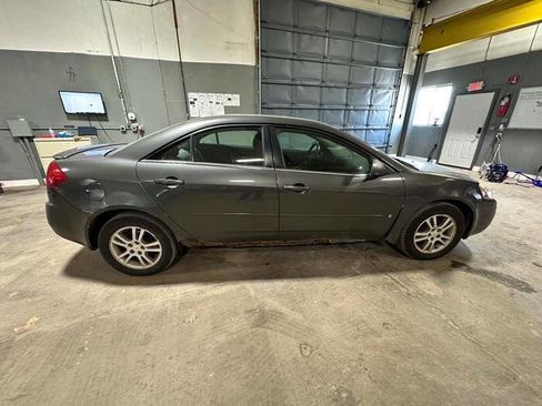 Used 2006 Pontiac G6 Sedan w/ Drivers Package FWD image 53