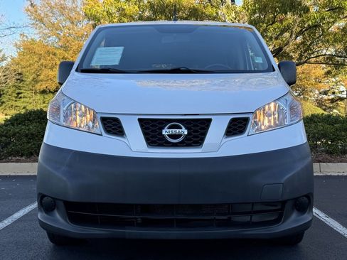 Used 2016 Nissan NV200 S w/ Back Door Glass Package image 7