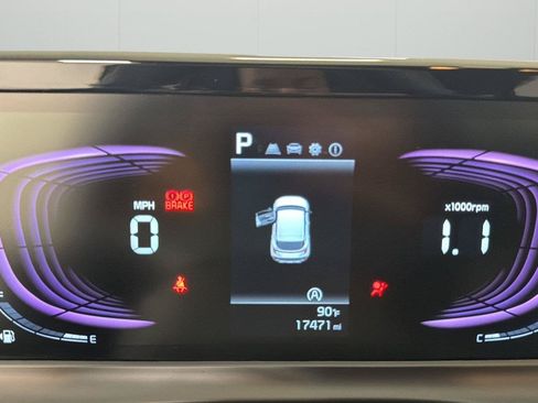 Used 2025 Kia Seltos LX AWD/4WD image 15