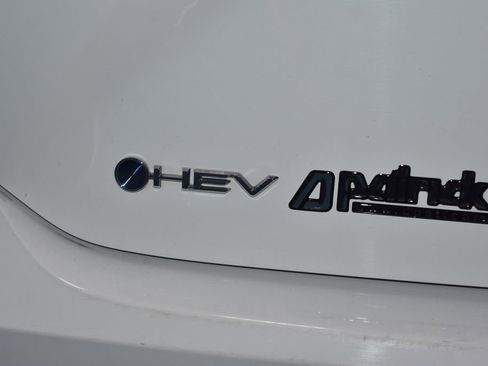 Used 2025 Toyota Camry SE image 26