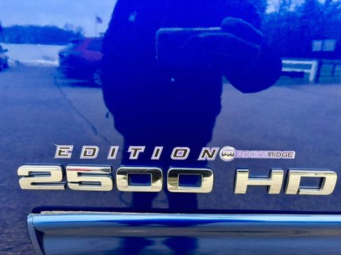 Used 2013 Chevrolet Silverado 2500 LTZ w/ LTZ Plus Package image 32