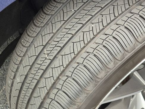 Certified 2026 Porsche Macan AWD/4WD image 37