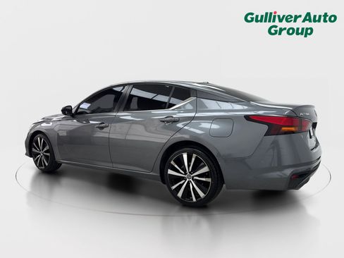 Used 2022 Nissan Altima 2.5 SR FWD image 4