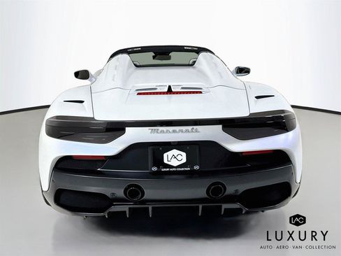 Used 2023 Maserati MC20 Spyder RWD image 7