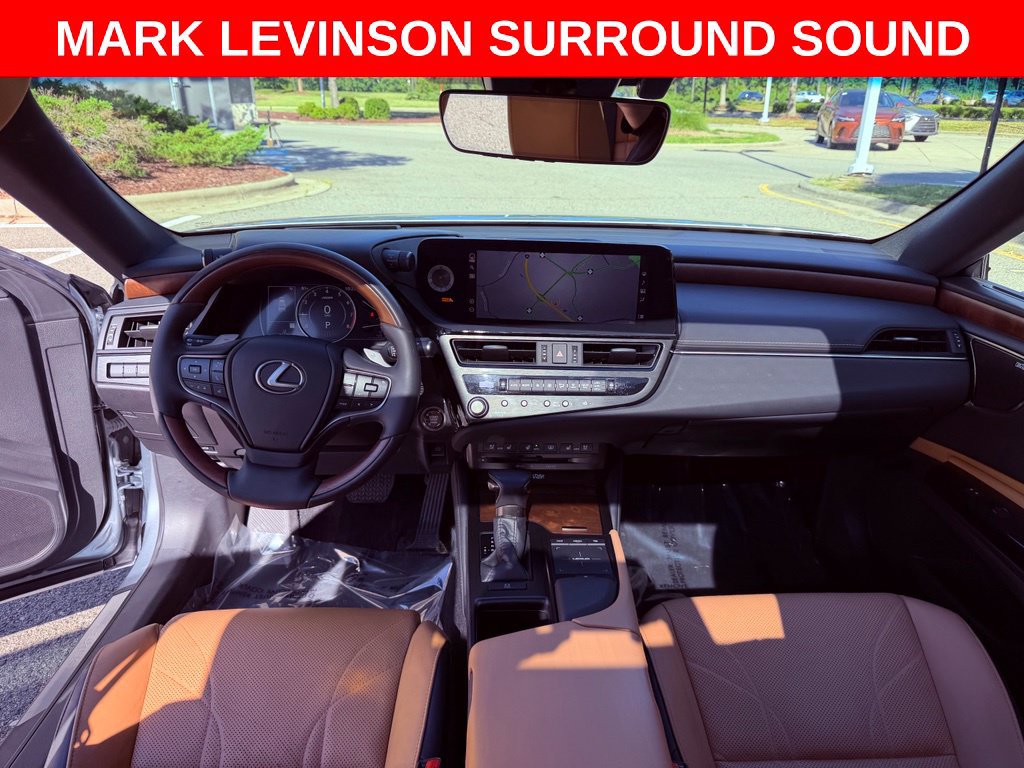 Certified 2022 Lexus ES 350 Ultra Luxury w/ Accessory Package FWD image 15