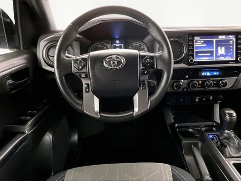 Used 2023 Toyota Tacoma TRD Off-Road image 9