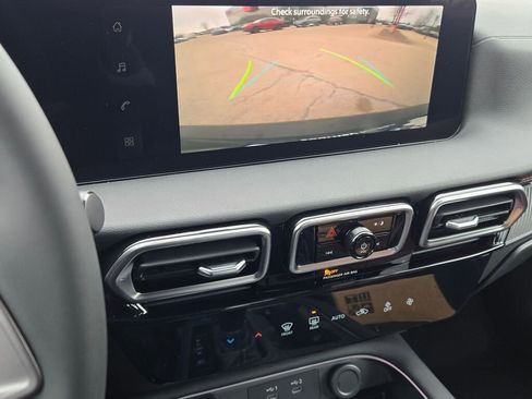 New 2026 Nissan Sentra SR w/ Floor Mat Package FWD image 23