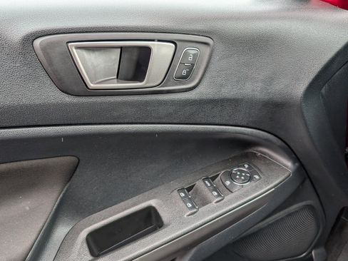 Certified 2020 Ford EcoSport SE image 17
