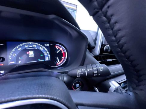 Used 2024 Toyota RAV4 XLE w/ Convenience Package image 19