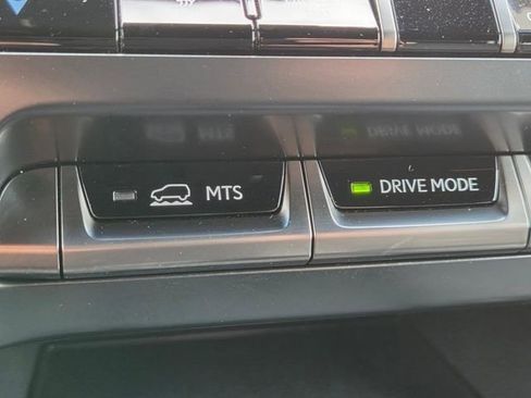 Used 2025 Lexus LX 700h Overtrail AWD/4WD image 19