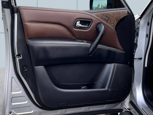Used 2023 INFINITI QX80 Premium Select w/ Cargo Package RWD image 22