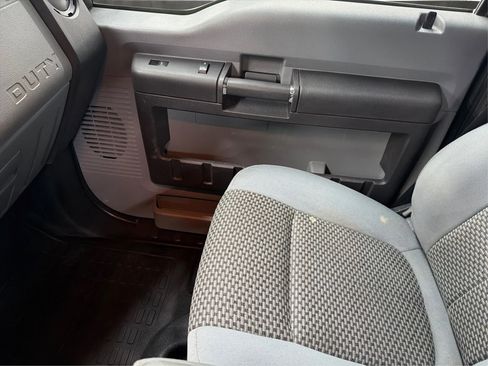 Used 2016 Ford F250 XL w/ Power Equipment Group image 34