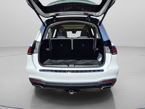 Used 2023 Mercedes-Benz GLS 450 4MATIC image 11