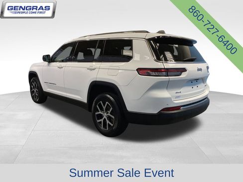 Used 2023 Jeep Grand Cherokee L Limited AWD/4WD image 5