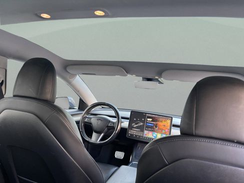 Used 2021 Tesla Model 3 Standard Range Plus image 31