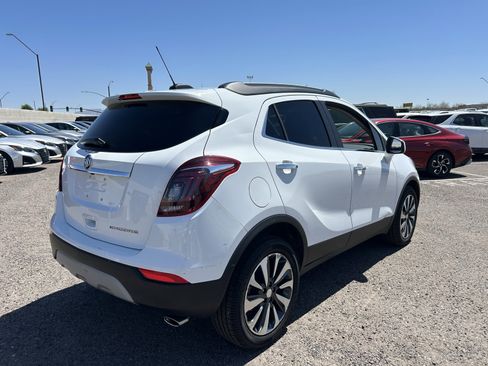 Used 2021 Buick Encore Preferred FWD image 4