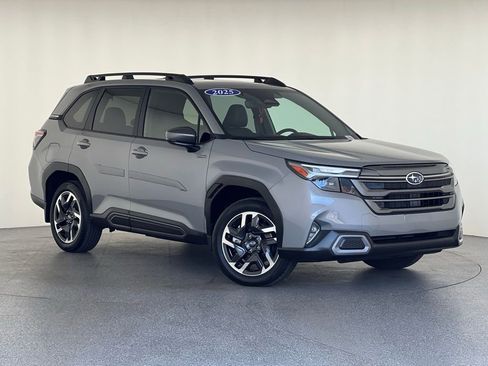 Certified 2025 Subaru Forester Limited w/ Popular Package AWD/4WD image 47
