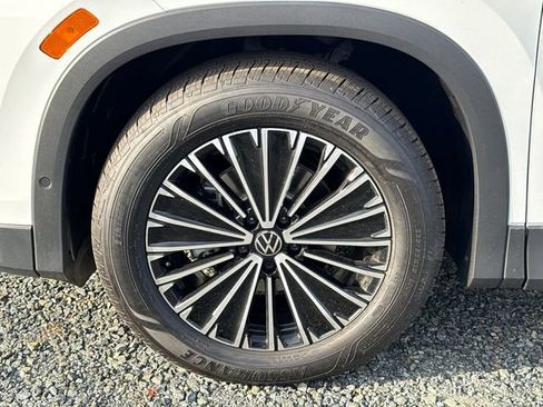 New 2026 Volkswagen Tiguan S image 13