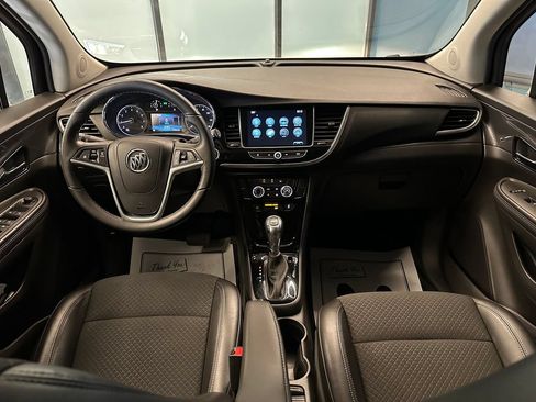 Used 2021 Buick Encore Preferred w/ Safety Package AWD/4WD image 9