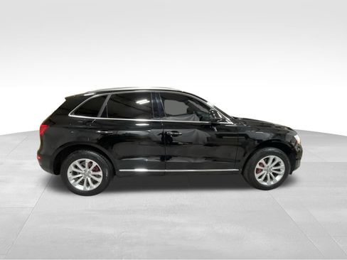 Used 2016 Audi Q5 2.0T Premium Plus w/ Technology Package AWD/4WD image 4