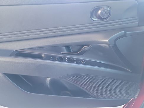 Certified 2025 Hyundai Elantra Sport w/ Cargo Package image 20