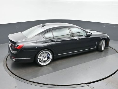 Used 2022 BMW ALPINA B7 xDrive w/ Luxury Rear Seating Package image 39